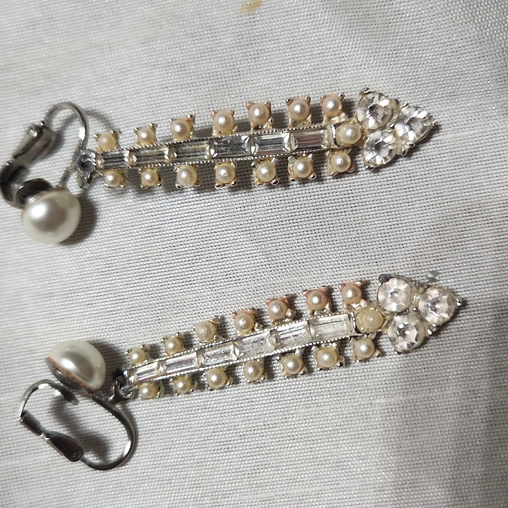 Vintage Rhinestone necktie clip earrings